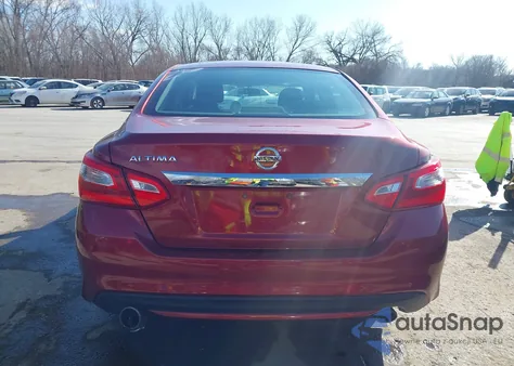 2016 Nissan Altima 2.5 S z USA, uszkodzony, nr VIN 1N4AL3AP9GC117843